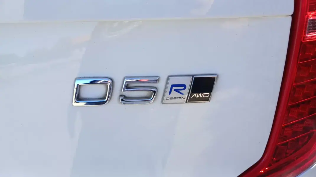 Volvo XC 90 2016 - 38750 EUR, 156000 km - AUTO.MOTO.pt - 156000km - foto 12 de 25
