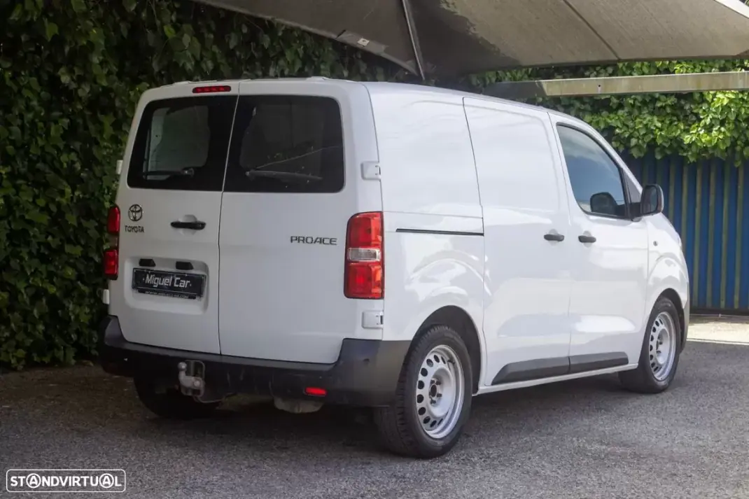 Toyota Proace 1.6 D4D L1H1 2019 - 15900 EUR, 65000 km - AUTO.MOTO.pt - 65000km - foto 15 de 15
