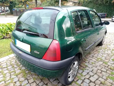 Renault Clio 2000 - 1800 EUR, 186688 km - 186688km - foto 5 de 9