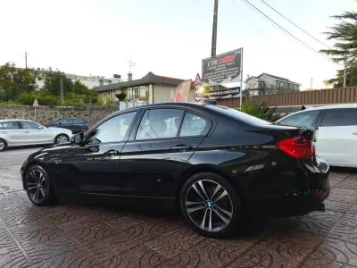 BMW 320 2012 - 13900 EUR, 320000 km - AUTO.MOTO.pt - 320000km - foto 11 de 37