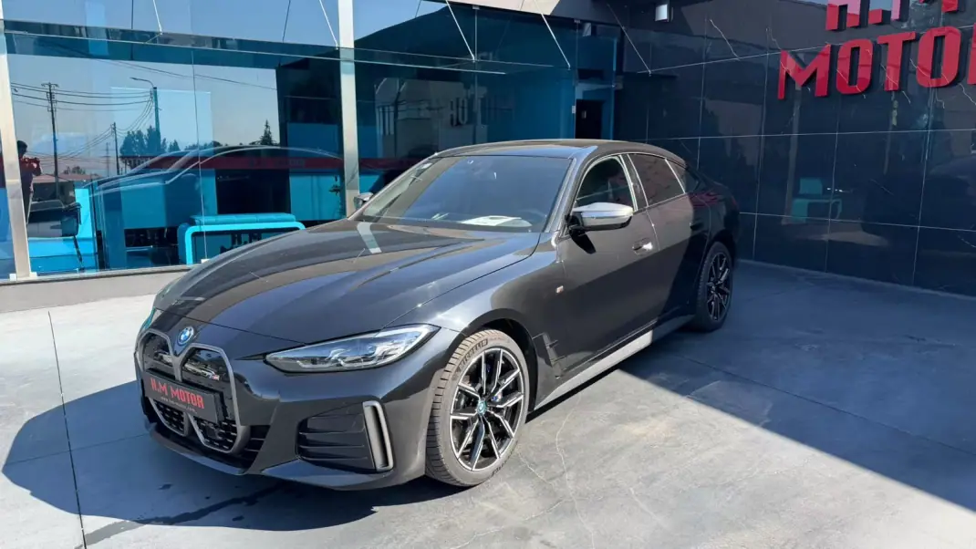 BMW i4 2023 - 52000 EUR, 58000 km - 58000km - foto 6 de 13