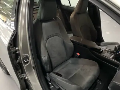 Lexus UX 250h 2021 - 24950 EUR, 126000 km - AUTO.MOTO.pt - 126000km - foto 18 de 20