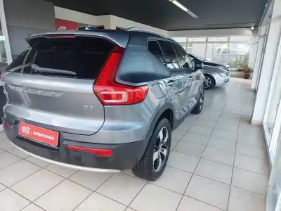 Volvo XC 40 2019 - 23850 EUR, 132000 km - AUTO.MOTO.pt - 132000km - foto 10 de 35