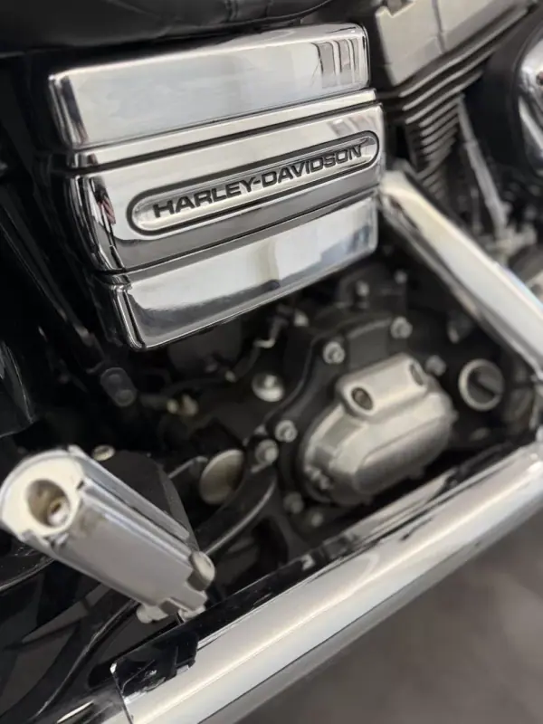 Harley-Davidson Dyna Low Rider S 2012 - 13000 EUR, 41000 km - AUTO.MOTO.pt - 41000km - foto 14 de 17