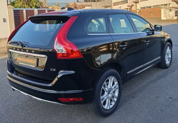 Volvo XC 60 2015 - 17990 EUR, 134200 km - AUTO.MOTO.pt - 134200km - foto 7 de 21