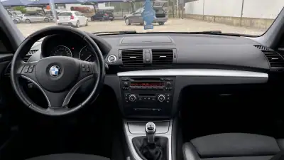 BMW 123 2007 - 11900 EUR, 253000 km - AUTO.MOTO.pt - 253000km - foto 20 de 46