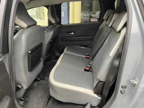 Dacia Jogger 2023 - 17900 EUR, 153000 km - AUTO.MOTO.pt - 153000km - foto 16 de 16