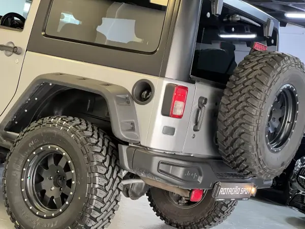 Jeep Wrangler 2014 - 39990 EUR, 115000 km - AUTO.MOTO.pt - 115000km - foto 23 de 54