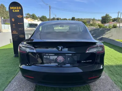 Tesla Model 3 2019 - 19900 EUR, 270000 km - AUTO.MOTO.pt - 270000km - foto 10 de 53