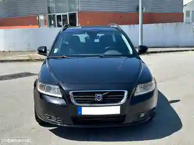 Volvo V50 2010 - 4700 EUR, 280000 km - 280000km - foto 1 de 15