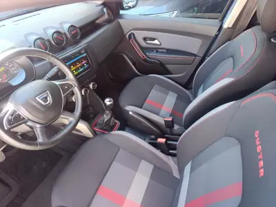 Dacia Duster 2019 - 15900 EUR, 41000 km - 41000km - foto 17 de 26