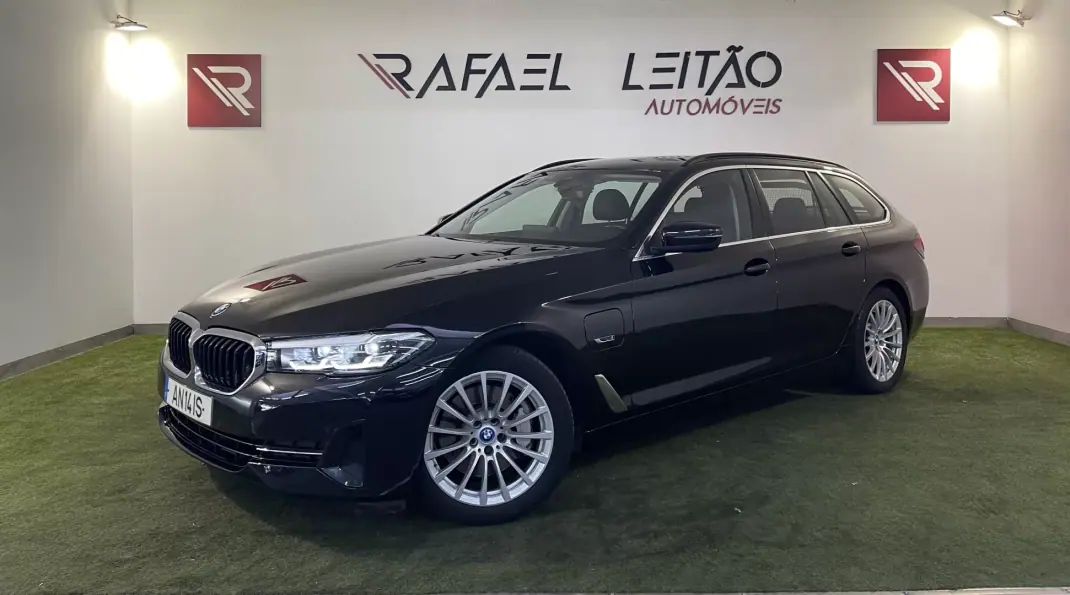 BMW 520 2022 - 34500 EUR, 38000 km - AUTO.MOTO.pt - 38000km - foto 1 de 40