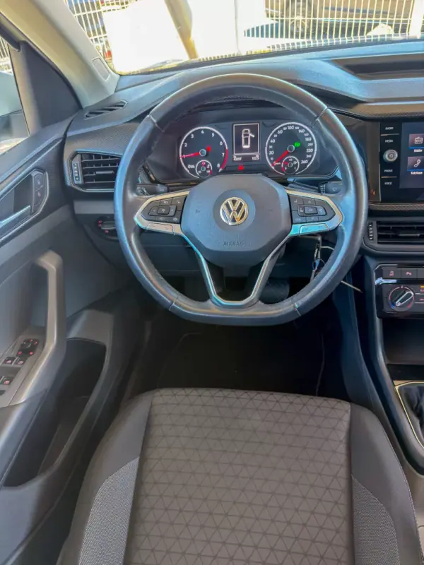 Volkswagen T-Cross 2019 - 18500 EUR, 43397 km - AUTO.MOTO.pt - 43397km - foto 23 de 24
