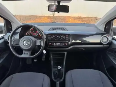 Volkswagen Up! 2016 - 8450 EUR, 35000 km - 35000km - foto 13 de 18