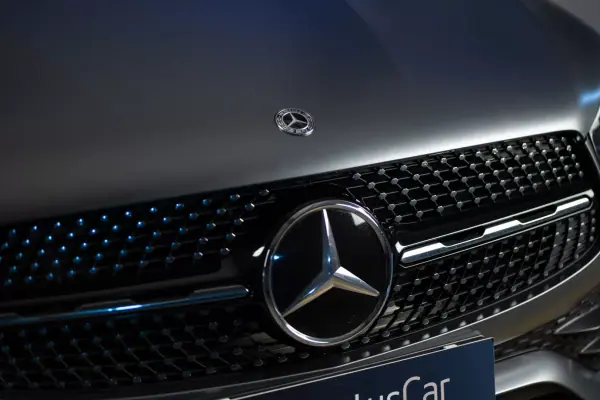 Mercedes-Benz GLC 300 2020 - 44000 EUR, 147000 km - AUTO.MOTO.pt - 147000km - foto 5 de 18