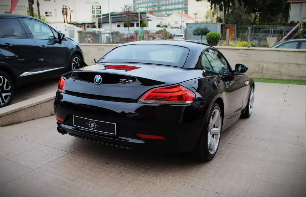 BMW Z4 2012 - 21000 EUR, 203000 km - AUTO.MOTO.pt - 203000km - foto 26 de 31