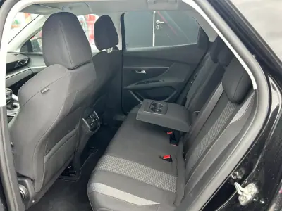 Peugeot 3008 2019 - 19990 EUR, 127500 km - AUTO.MOTO.pt - 127500km - foto 11 de 19