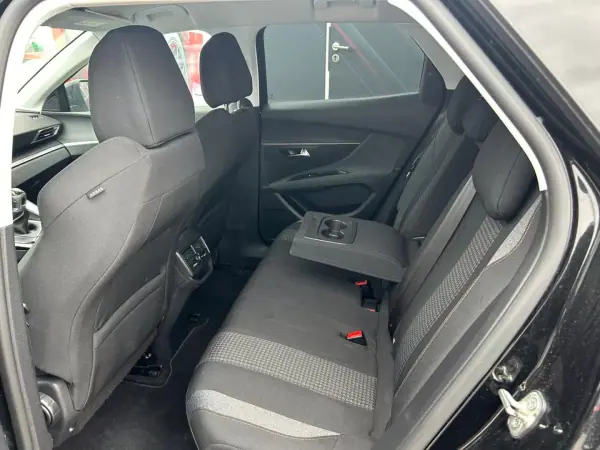 Peugeot 3008 2019 - 19990 EUR, 127500 km - AUTO.MOTO.pt - 127500km - foto 11 de 19