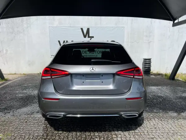 Mercedes-Benz A 180 2019 - 19000 EUR, 200150 km - AUTO.MOTO.pt - 200150km - foto 4 de 14