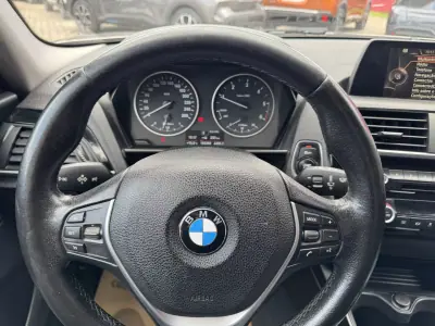BMW 116 2016 - 12990 EUR, 155000 km - AUTO.MOTO.pt - 155000km - foto 27 de 36