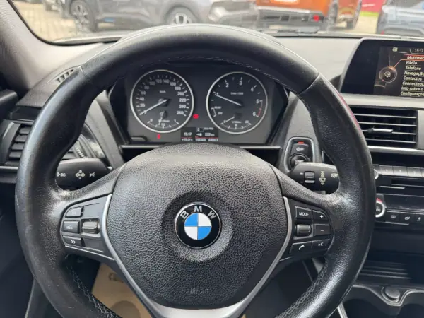 BMW 116 2016 - 12990 EUR, 155000 km - AUTO.MOTO.pt - 155000km - foto 27 de 36