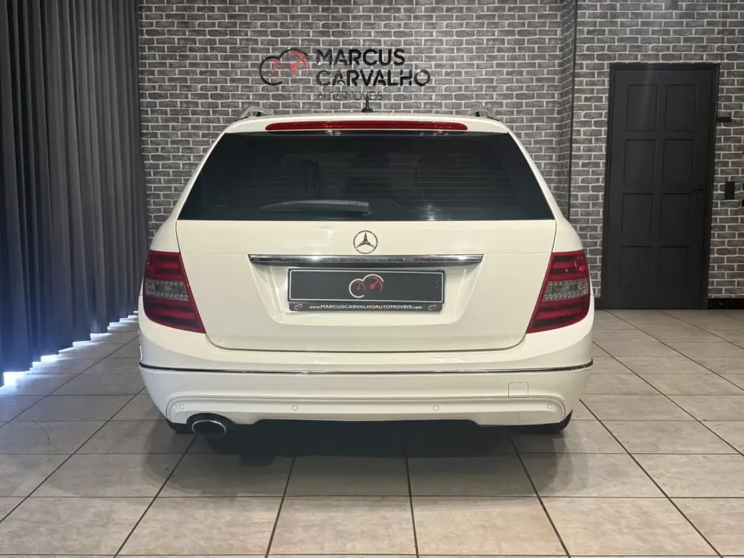 Mercedes-Benz C 220 2012 - 10990 EUR, 450000 km - AUTO.MOTO.pt - 450000km - foto 5 de 17