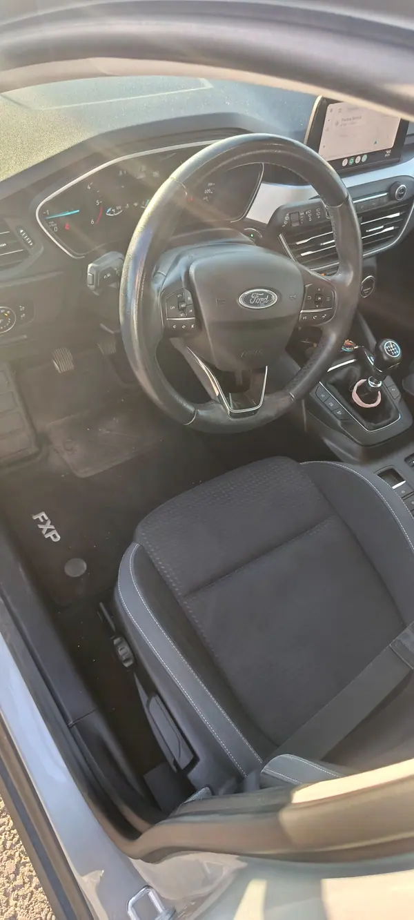 Ford Focus SW 2019 - 12900 EUR, 110000 km - 110000km - foto 10 de 10