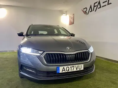 Skoda Octavia Break 2022 - 21500 EUR, 62000 km - AUTO.MOTO.pt - 62000km - foto 4 de 33