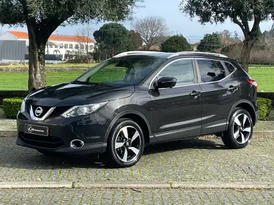 Nissan Qashqai 2017 - 13700 EUR, 243000 km - AUTO.MOTO.pt - 243000km - foto 2 de 28