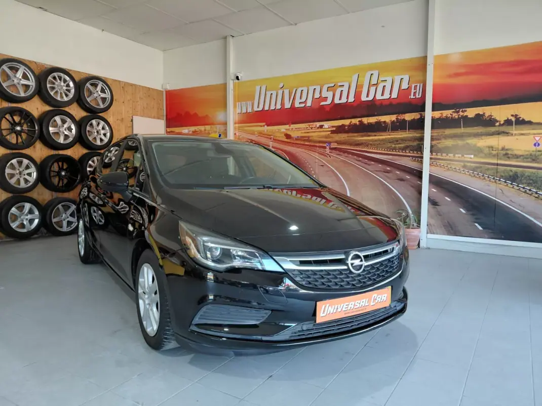 Opel Astra 2019 - 11900 EUR, 155000 km - AUTO.MOTO.pt - 155000km - foto 1 de 21