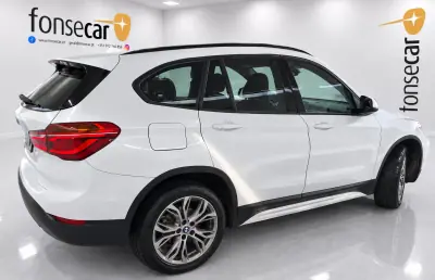 BMW X1 2018 — foto 4 de 13