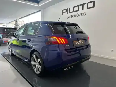 Peugeot 308 2024 - 14990 EUR, 91000 km - AUTO.MOTO.pt - 91000km - foto 6 de 25