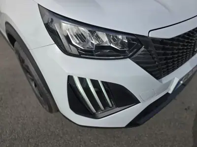 Peugeot 2008 2024 - 18500 EUR, 10965 km - AUTO.MOTO.pt - 10965km - foto 10 de 34