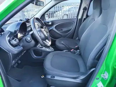 Smart ForFour 2017 - 13500 EUR, 44000 km - AUTO.MOTO.pt - 44000km - foto 42 de 46
