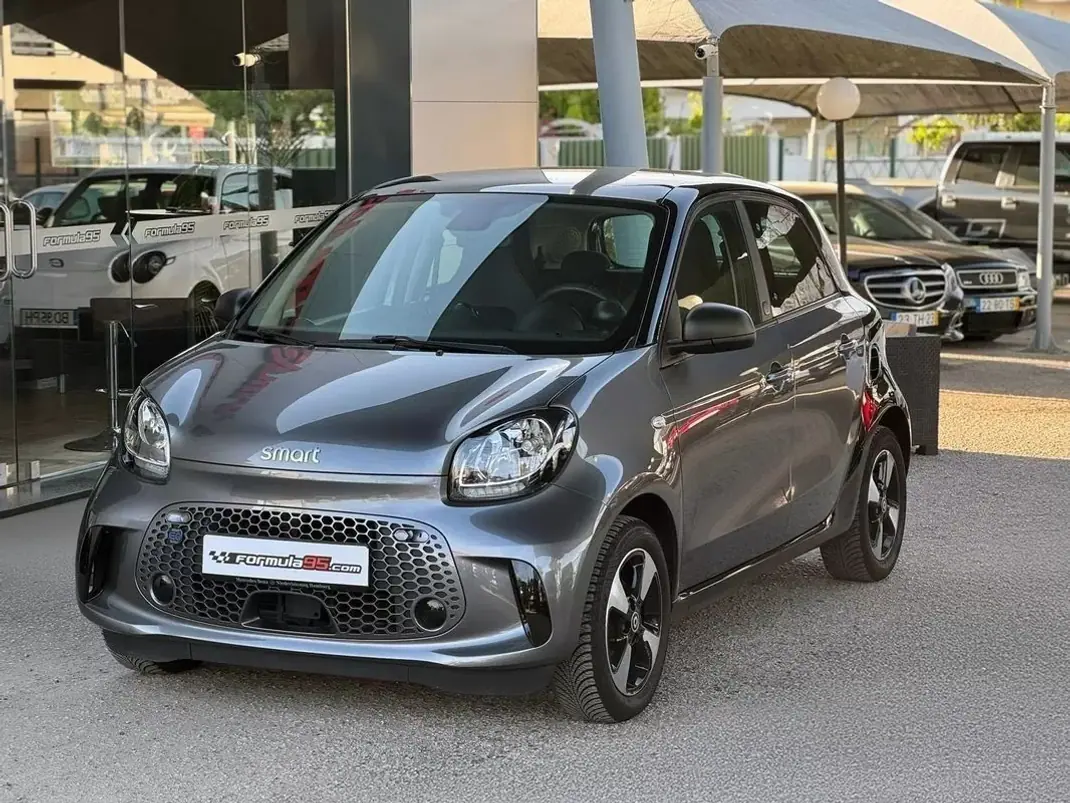 Smart ForFour 2020 - 12990 EUR, 37813 km - AUTO.MOTO.pt - 37813km - foto 11 de 17