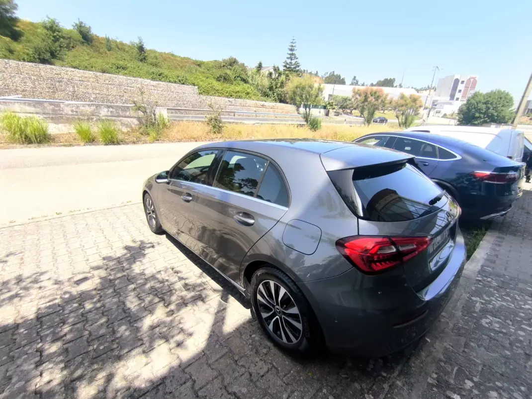 Mercedes-Benz A 180 2020 - 21450 EUR, 139000 km - AUTO.MOTO.pt - 139000km - foto 3 de 10