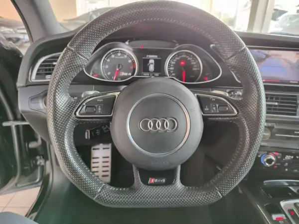 Audi RS4 Avant 2013 - 45900 EUR, 113000 km - AUTO.MOTO.pt - 113000km - foto 28 de 45
