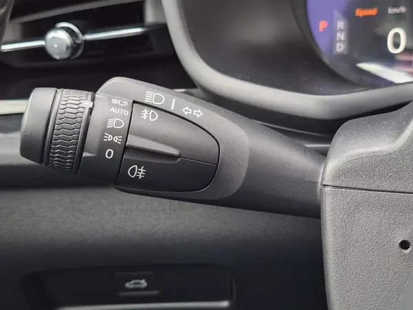 Polestar 2 2023 - 29890 EUR, 83810 km - AUTO.MOTO.pt - 83810km - foto 14 de 32