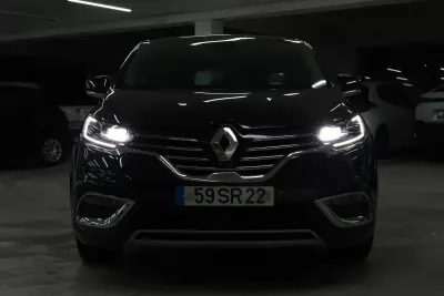 Renault Espace 2017 - 17900 EUR, 171000 km - AUTO.MOTO.pt - 171000km - foto 30 de 31