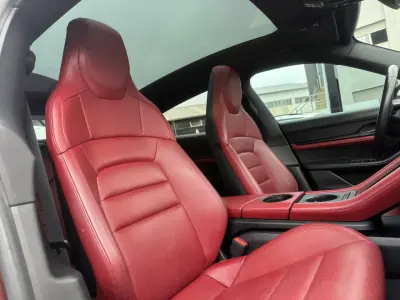 Porsche Taycan 2020 - 49900 EUR, 100000 km - AUTO.MOTO.pt - 100000km - foto 59 de 61