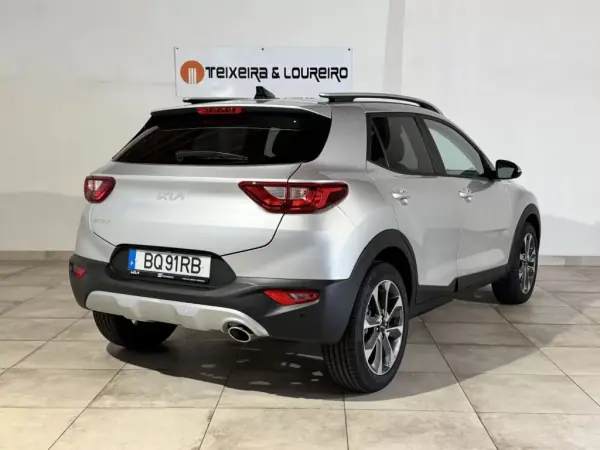 Kia Stonic 2025 - 21250 EUR, 54 km - AUTO.MOTO.pt - 54km - foto 5 de 21