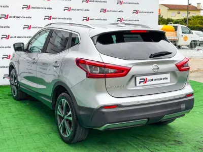 Nissan Qashqai 2018 - 17990 EUR, 95880 km - AUTO.MOTO.pt - 95880km - foto 9 de 27