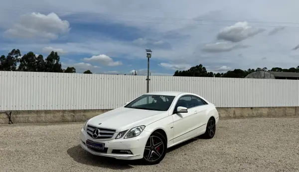 Mercedes-Benz E 250 2010 - 17000 EUR, 0 km - AUTO.MOTO.pt - foto 5 de 56