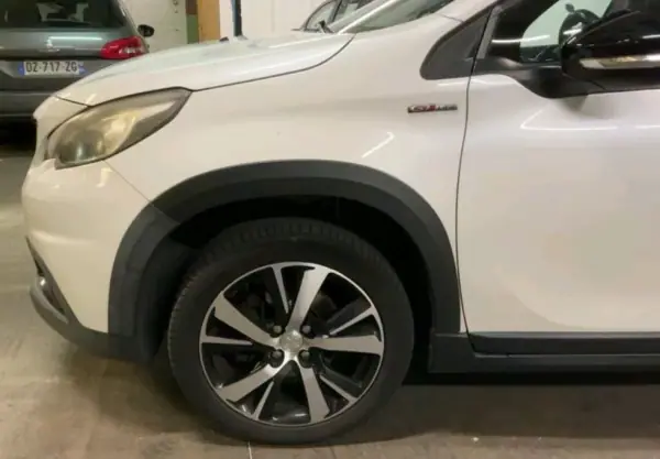 Peugeot 2008 2026 - 9900 EUR, 114638 km - AUTO.MOTO.pt - 114638km - foto 5 de 11