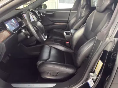 Tesla Model S 2019 - 27990 EUR, 181940 km - AUTO.MOTO.pt - 181940km - foto 8 de 29