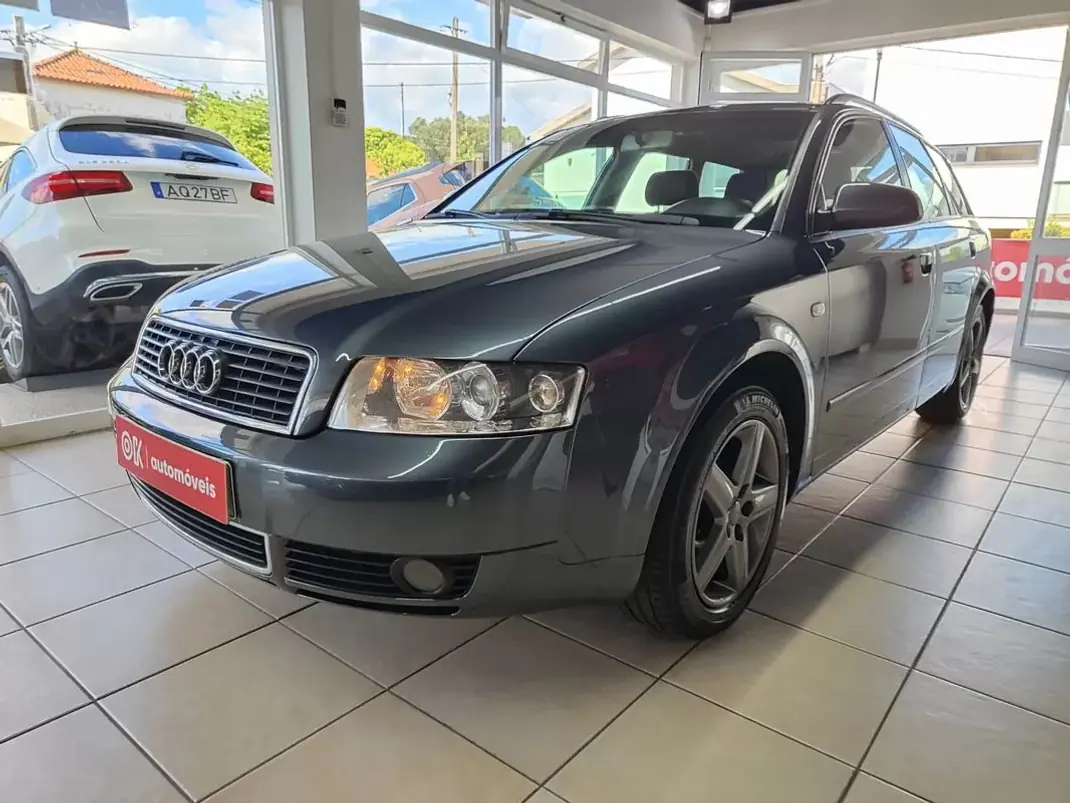 Audi A4 Avant 2004 - 6250 EUR, 348000 km - AUTO.MOTO.pt - 348000km - foto 5 de 34