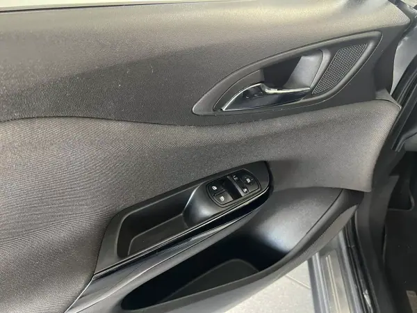Opel Corsa 2019 - 8900 EUR, 116729 km - AUTO.MOTO.pt - 116729km - foto 19 de 22
