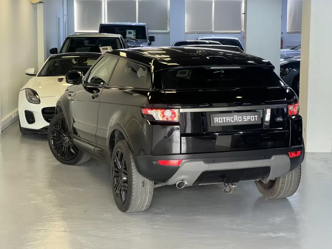 Land Rover Range Rover Evoque 2012 - 17990 EUR, 235000 km - 235000km - foto 3 de 51
