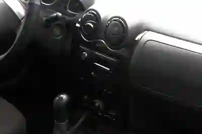 Dacia Duster 2010 - 6250 EUR, 155000 km - AUTO.MOTO.pt - 155000km - foto 8 de 24