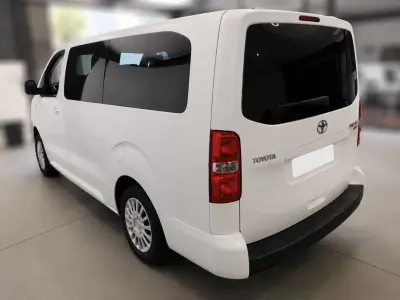 Toyota Proace Verso 2020 - 18698 EUR, 168000 km - AUTO.MOTO.pt - 168000km - foto 4 de 8